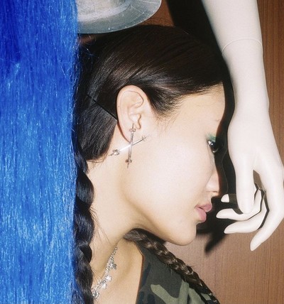 Alphabet Earring - © D'heygere