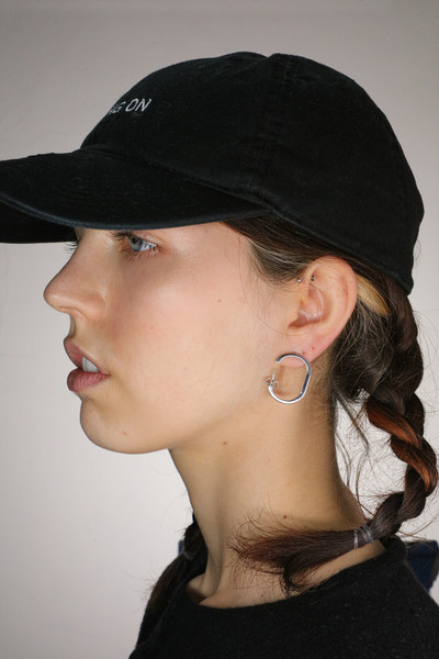 Alphabet Earring - © D'heygere