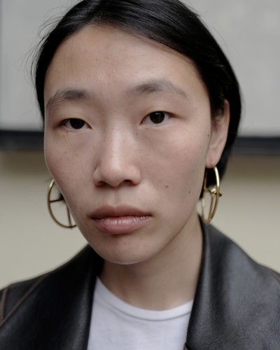 Buckle Hoops - © D'heygere