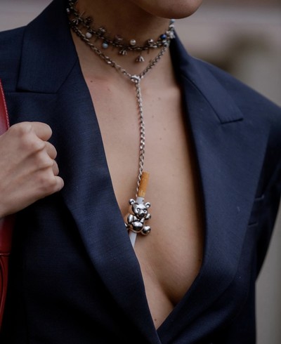 Canister Bear Necklace - © D'heygere