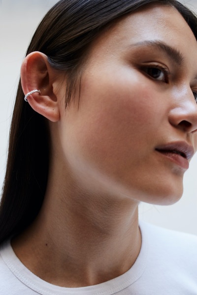 Chain Ear Cuff - © D'heygere