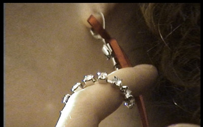 Christmas Earring - © D'heygere