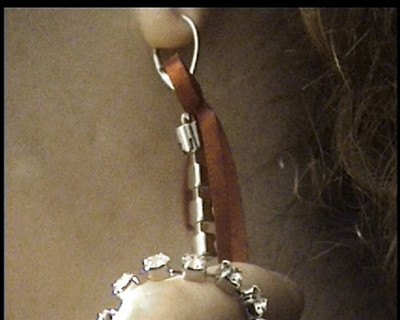 Christmas Earring - © D'heygere