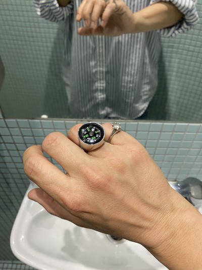 Compass Ring - © D'heygere
