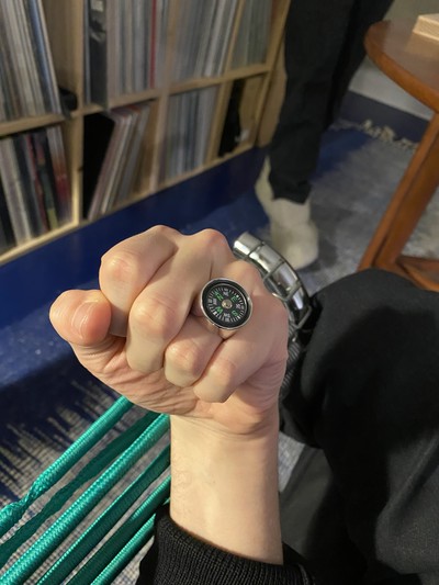Compass Ring - © D'heygere
