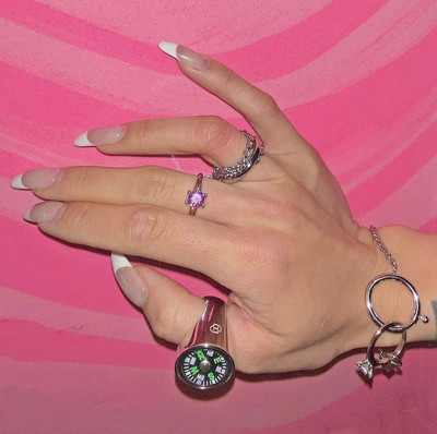 Compass Ring - © D'heygere
