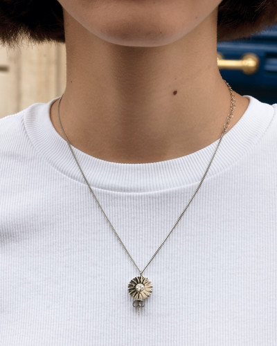 Daisy Stud Pendant Necklace - © D'heygere