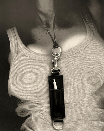 E-Cigarette Holder - © D'heygere