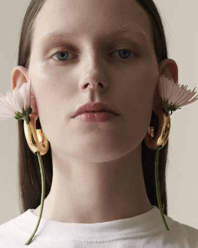 Flower Hoops - © D'heygere