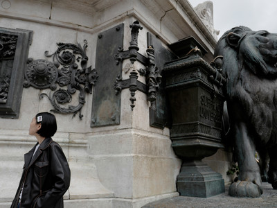 Frame Hair Clip - © D'heygere