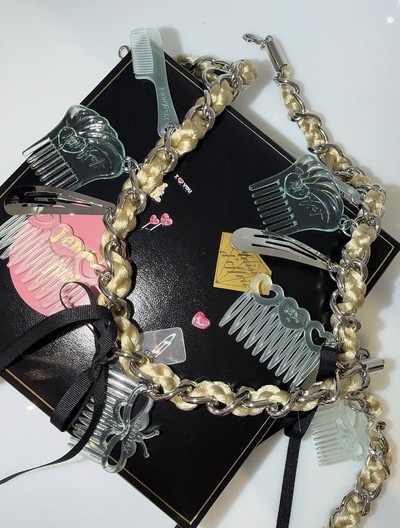 Hairdo Necklace - © D'heygere