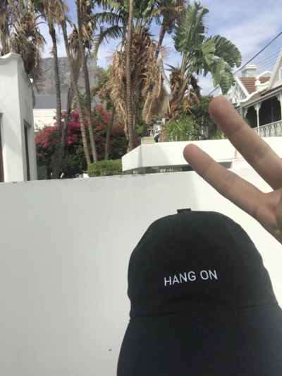 Hang On Cap - © D'heygere