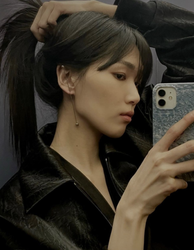 Piercing Pin - © D'heygere