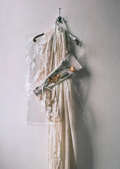 Rose Sleeve Clutch - © D'heygere
