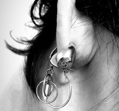 Signet Ear Cuff - © D'heygere
