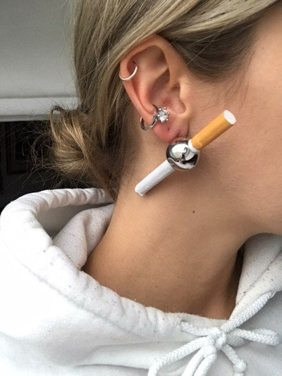 Solitaire Ear Cuff - © D'heygere