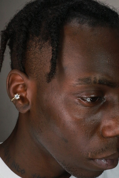 Solitaire Ear Cuff - © D'heygere