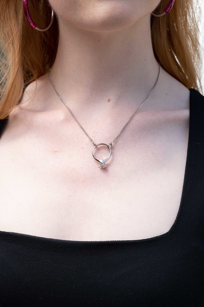 Solitaire Ring Pendant Necklace - © D'heygere