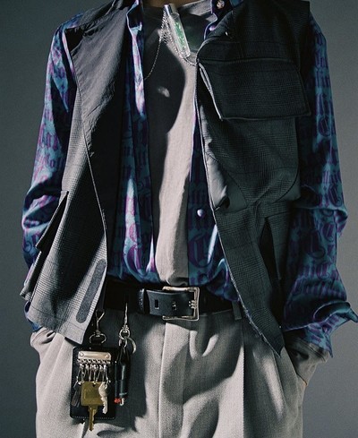 Triple Tongue Belt - © D'heygere
