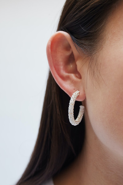 Twisted Chain Hoops - © D'heygere