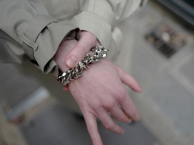 Twisted Curb Chain Bracelet - © D'heygere