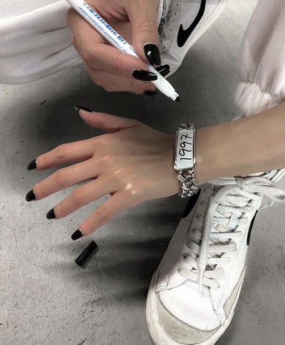 White Board Bracelet - © D'heygere