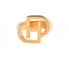 Logo Signet Ear Cuff Gold - © D'heygere